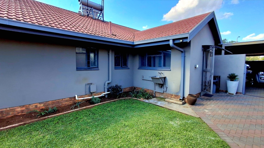 3 Bedroom Property for Sale in Vaalpark Free State